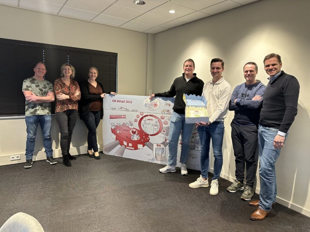 De-hechte-samenwerking-tussen-het-team-van-Catom-en-Alistar-in-een-beeld-tijdens-de-afsluiting-van-het-project