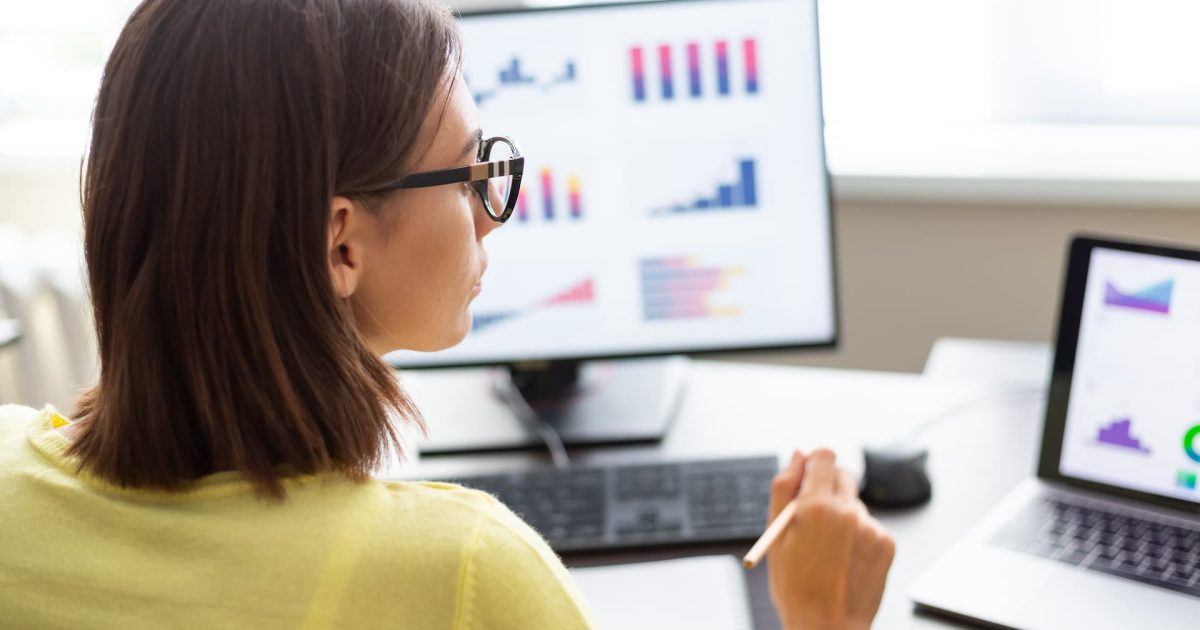 data-bi-business-analytics-graphs