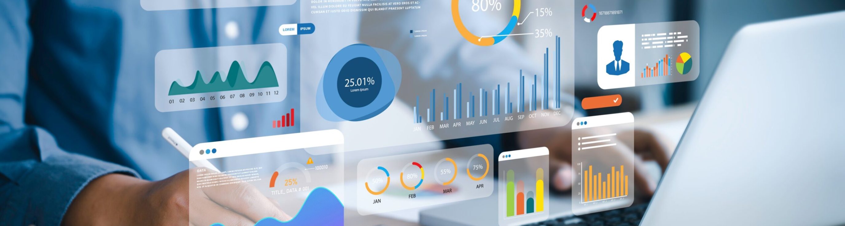 An,Analyst,Uses,A,Computer,And,Dashboard,For,Data,Business